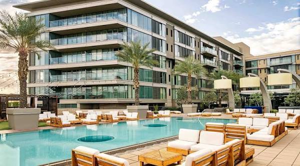 W Scottsdale